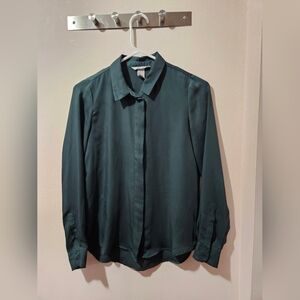 H&M Button Up Shirt Womens Small Dark Green Long Sleeve Collared Soft Size 2